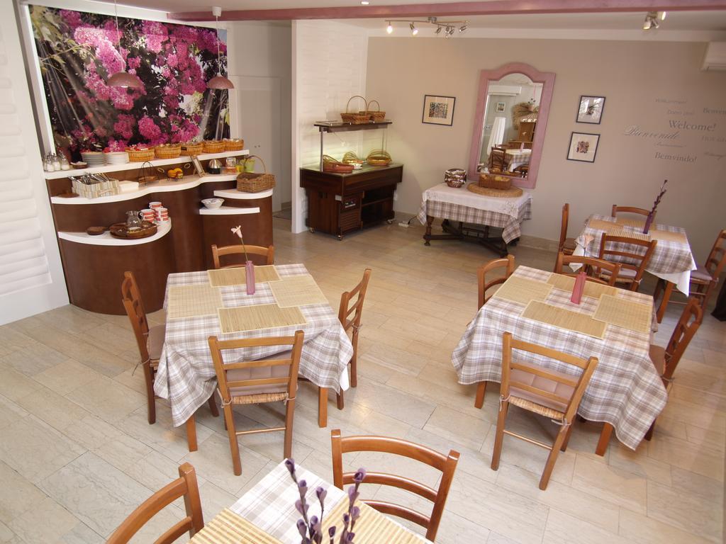 Bed&Breakfast Saturn Veli Losinj Bagian luar foto