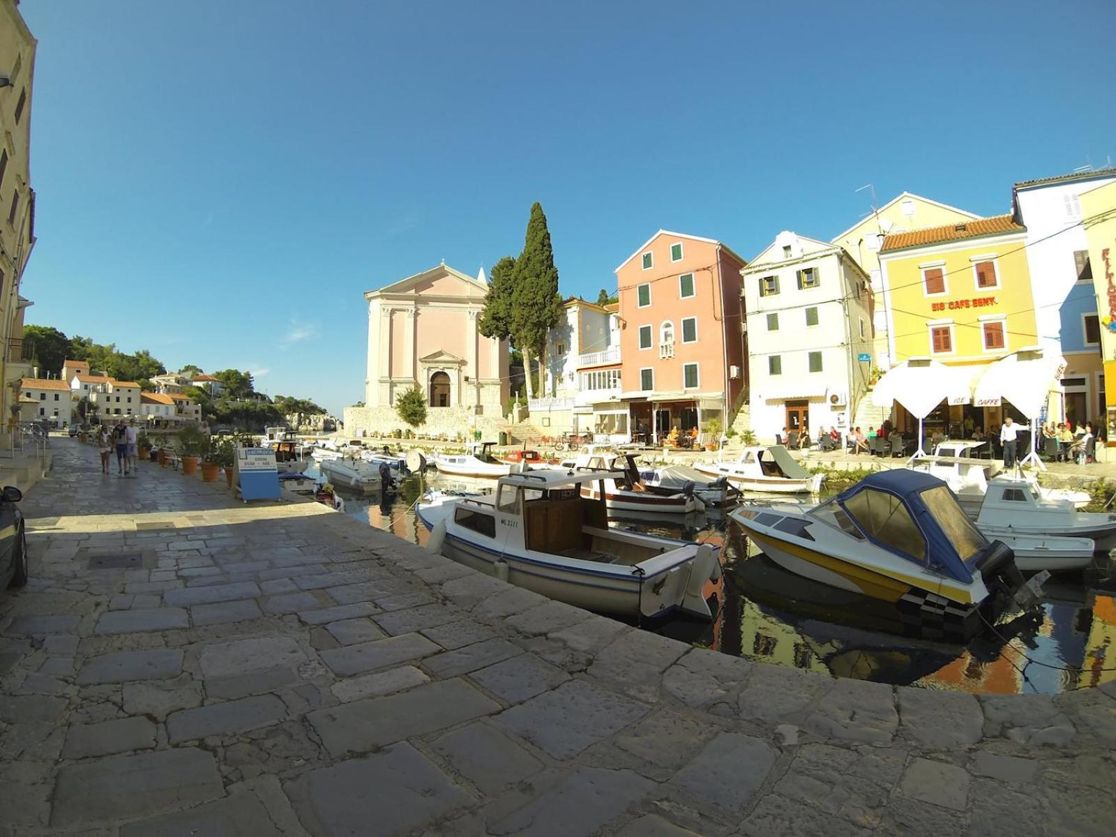 Bed&Breakfast Saturn Veli Losinj Bagian luar foto