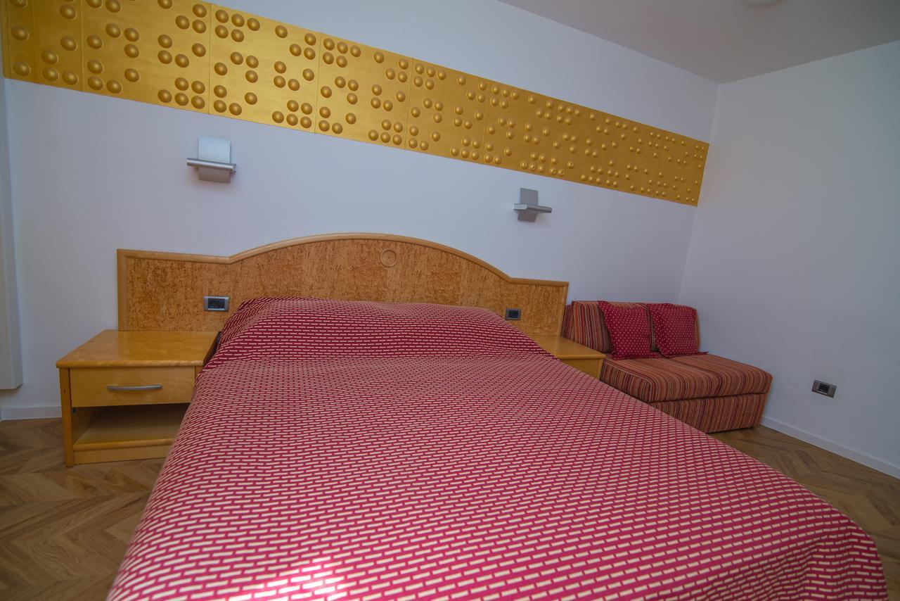 Bed&Breakfast Saturn Veli Losinj Bagian luar foto