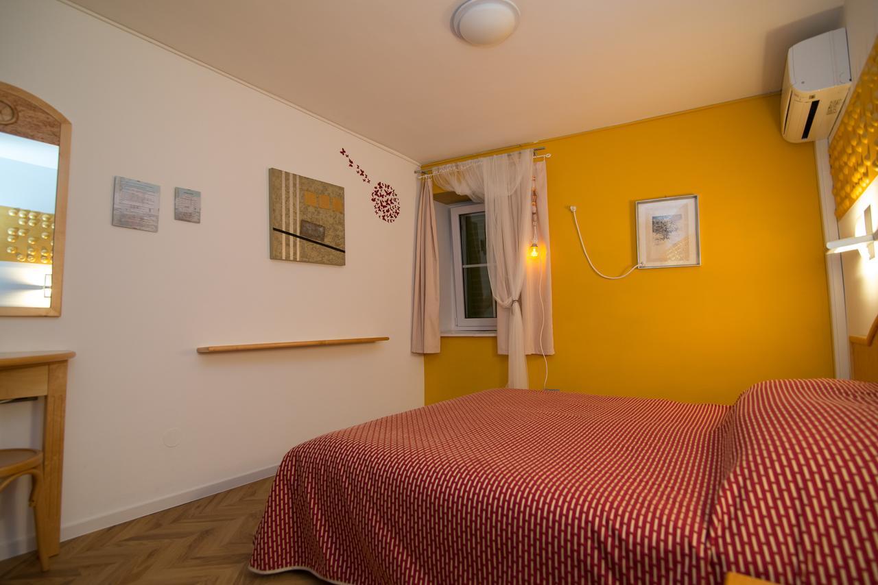 Bed&Breakfast Saturn Veli Losinj Bagian luar foto